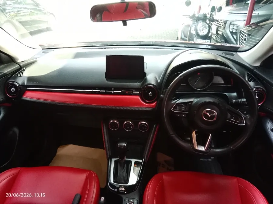 Foto Mobil Bekas Dashboard Mazda CX-3 2.0 Touring tahun 2017