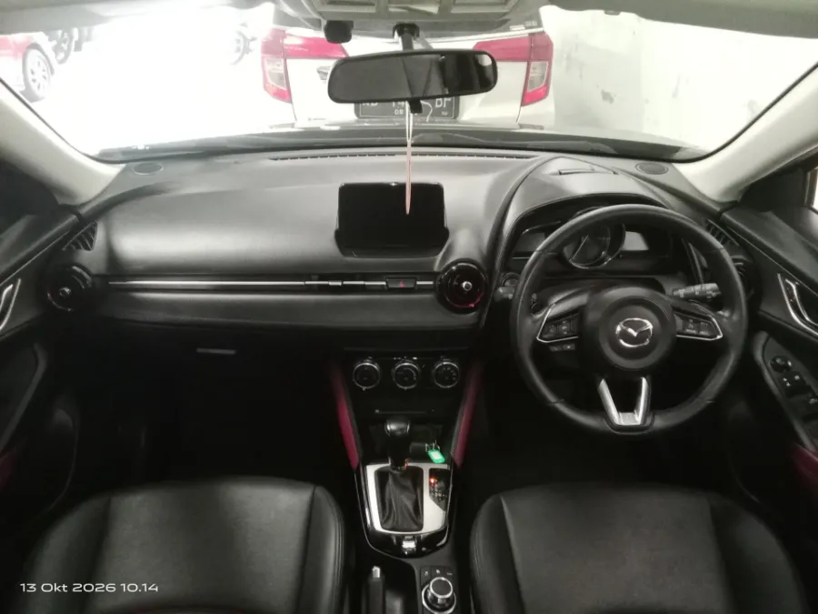 Foto Mobil Bekas Dashboard Mazda CX-3 2.0 Touring tahun 2018