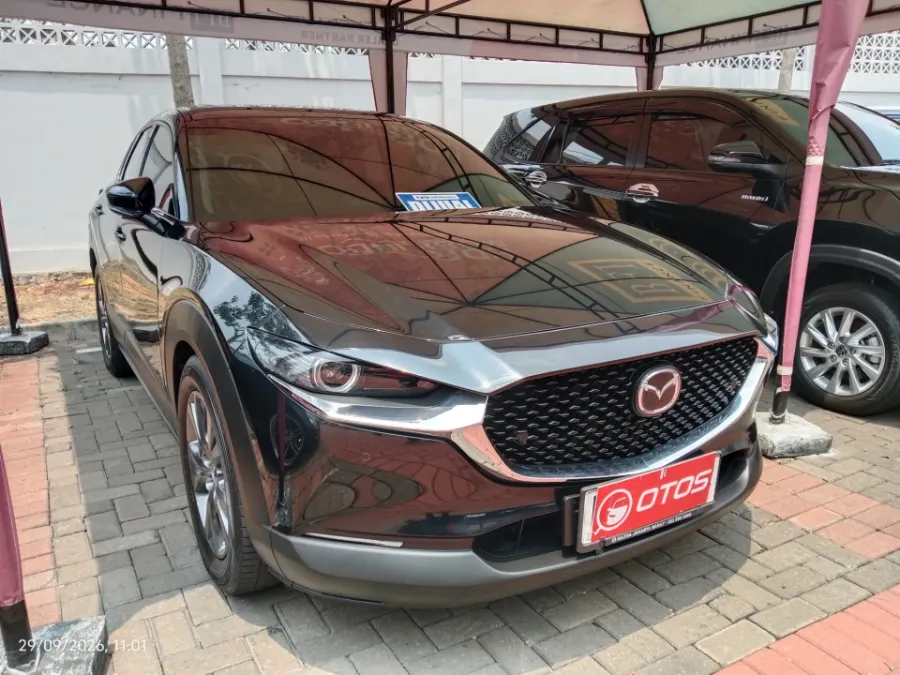 Foto Mobil Bekas Kanan Depan Mazda CX-30 2.0 tahun 2019