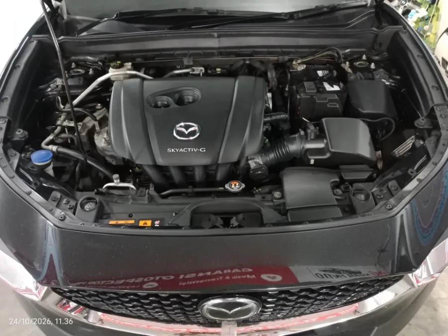 Foto Mobil Bekas Mesin Mazda CX-30 2.0 tahun 2020