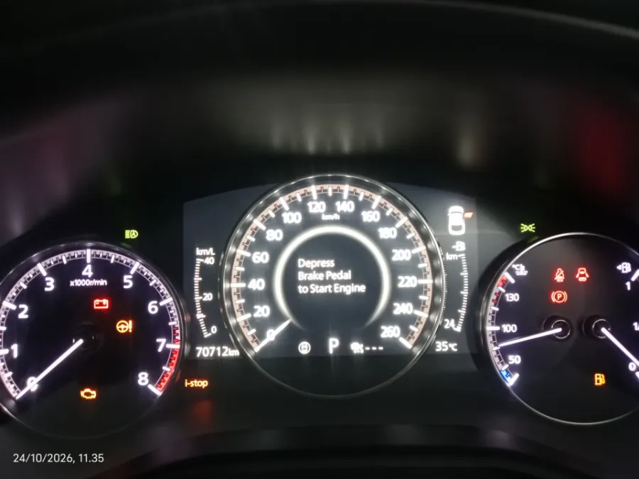 Foto Mobil Bekas Odometer Mazda CX-30 2.0 tahun 2020