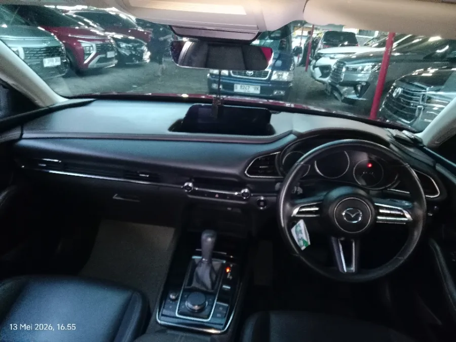 Foto Mobil Bekas Dashboard Mazda CX-30 2.0 tahun 2021