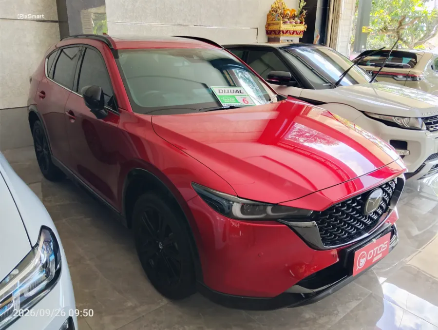 Foto Mobil Bekas Kanan Depan Mazda CX-5 2.0 tahun 2022