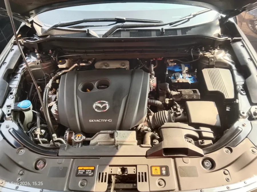 Foto Mobil Bekas Mesin Mazda CX-5 2.0 tahun 2023