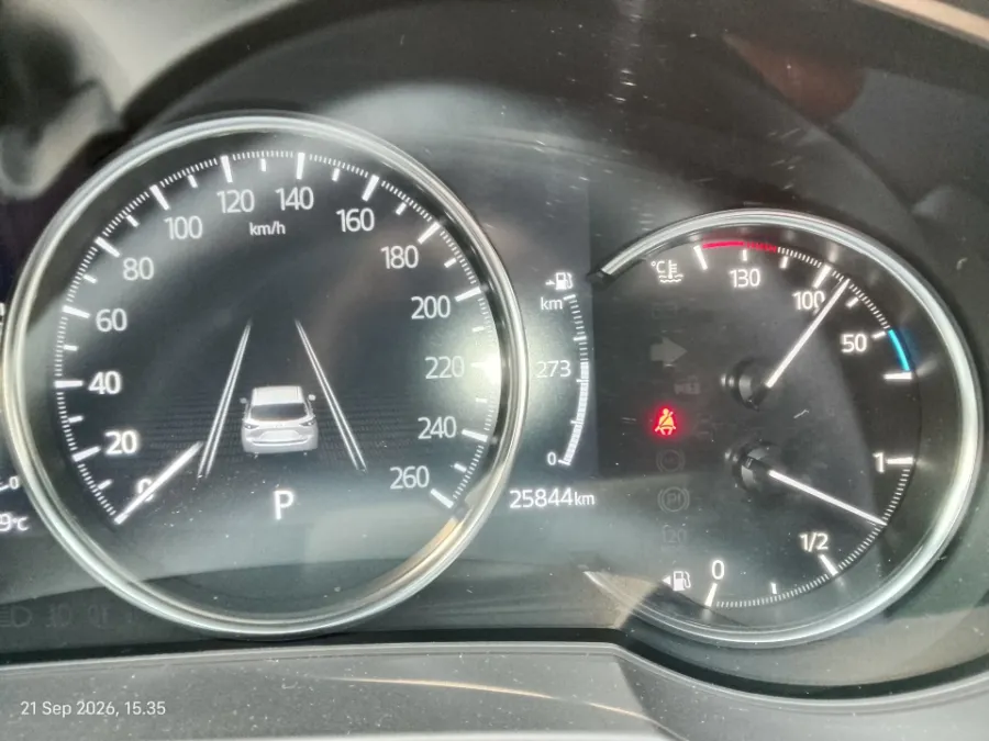Foto Mobil Bekas Odometer Mazda CX-5 2.0 tahun 2023