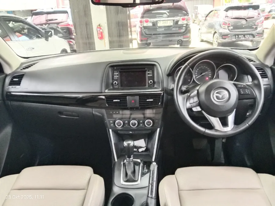 Foto Mobil Bekas Dashboard Mazda CX-5 2.5 tahun 2014