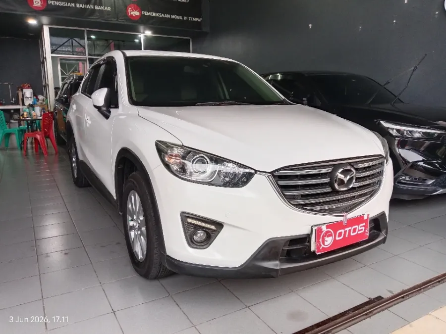 Foto Mobil Bekas Kanan Depan Mazda CX-5 2.5 tahun 2014
