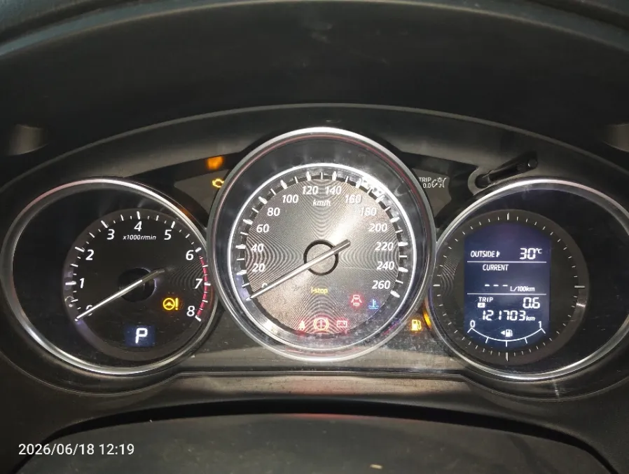 Foto Mobil Bekas Odometer Mazda CX-5 2.5 tahun 2014