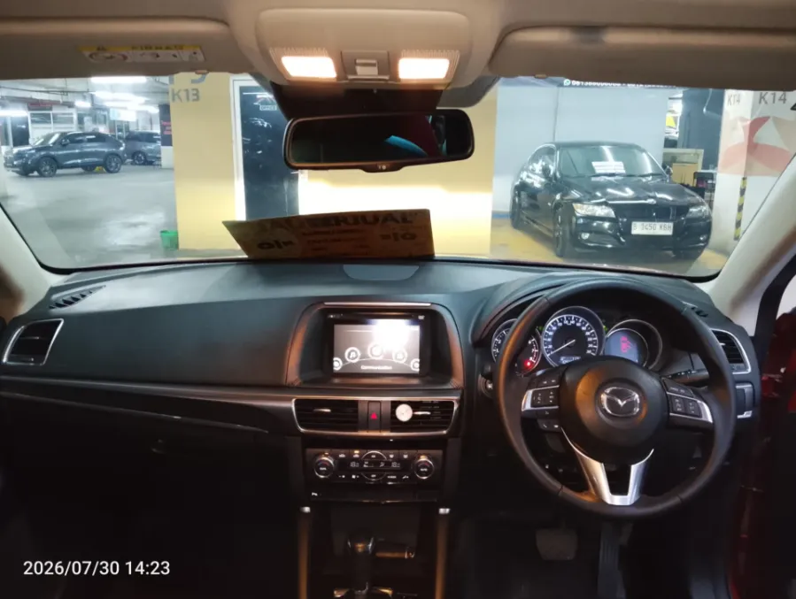 Foto Mobil Bekas Dashboard Mazda CX-5 2.5 tahun 2017