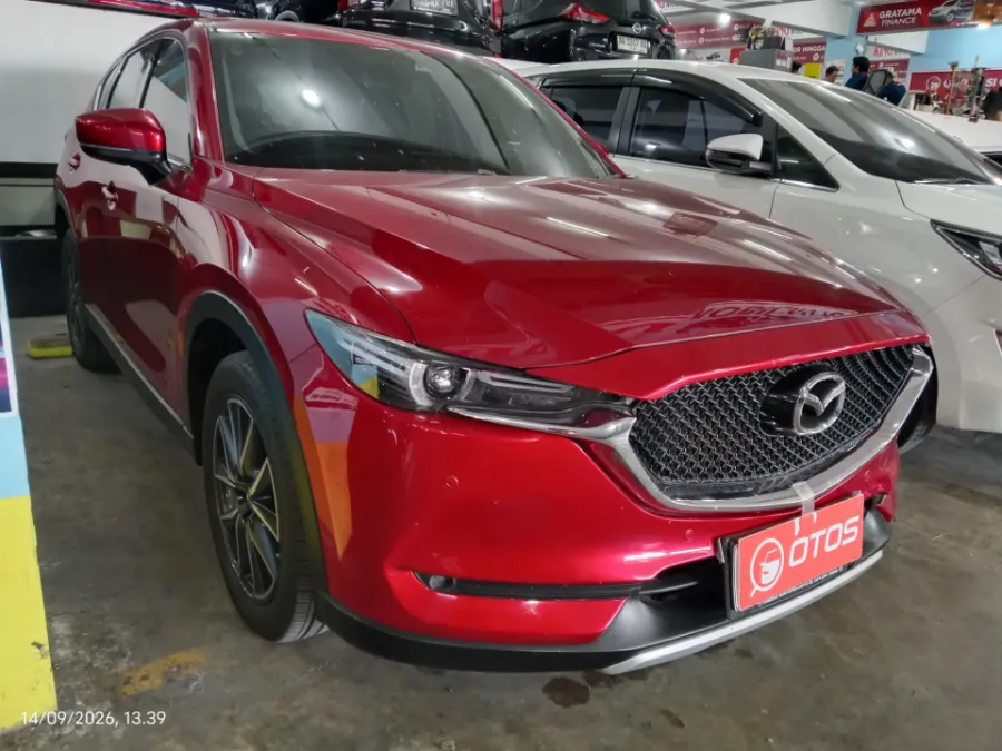 Foto Mobil Bekas Kanan Depan Mazda CX-5 2.5 tahun 2017