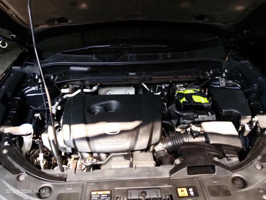 Foto Mobil Bekas Mesin Mazda CX-5 2.5 tahun 2017
