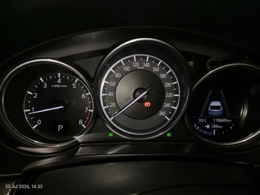 Foto Mobil Bekas Odometer Mazda CX-5 2.5 tahun 2017