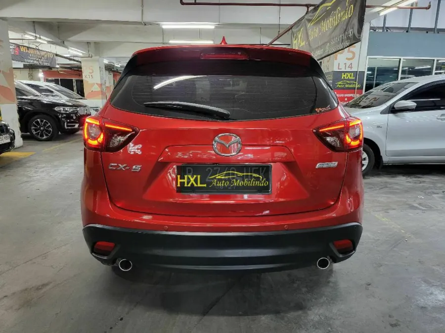 Foto Mobil Bekas Tampak Belakang Mazda CX-5 2.5 tahun 2017