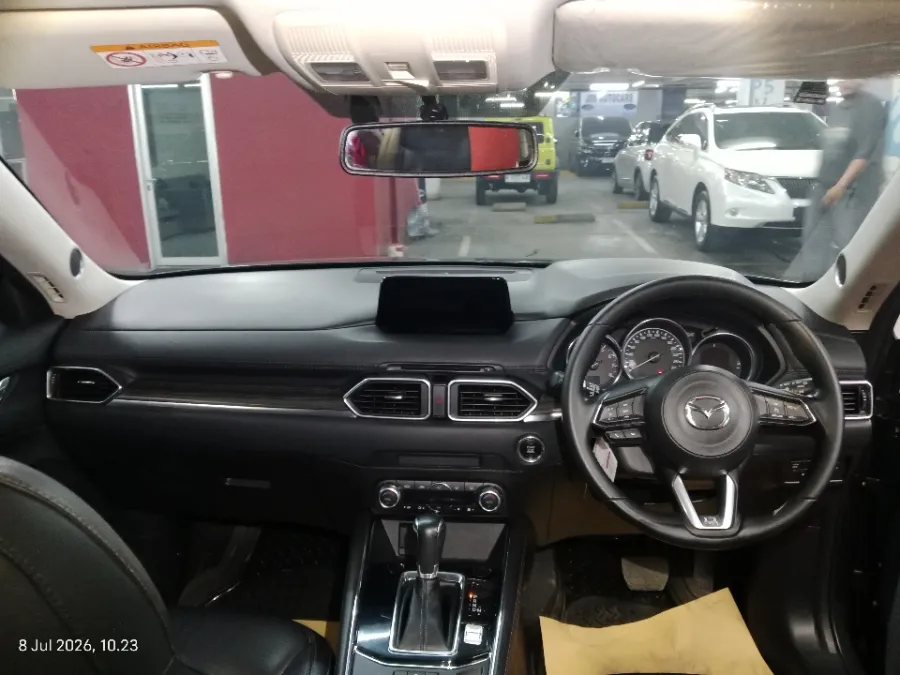 Foto Mobil Bekas Dashboard Mazda CX-5 2.5 tahun 2018