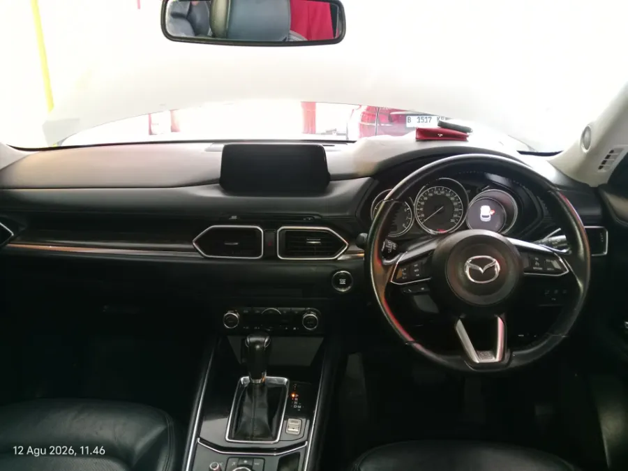 Foto Mobil Bekas Dashboard Mazda CX-5 2.5 tahun 2018