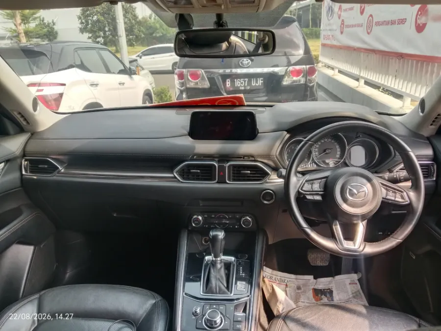 Foto Mobil Bekas Dashboard Mazda CX-5 2.5 tahun 2018