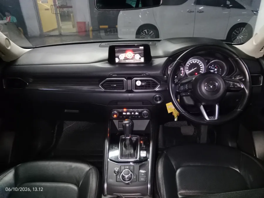 Foto Mobil Bekas Dashboard Mazda CX-5 2.5 tahun 2018