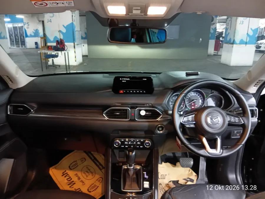 Foto Mobil Bekas Dashboard Mazda CX-5 2.5 tahun 2018