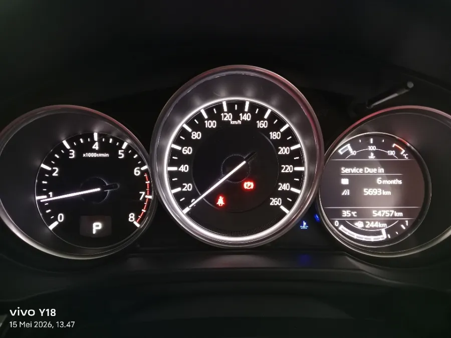 Foto Mobil Bekas Odometer Mazda CX-5 2.5 tahun 2018