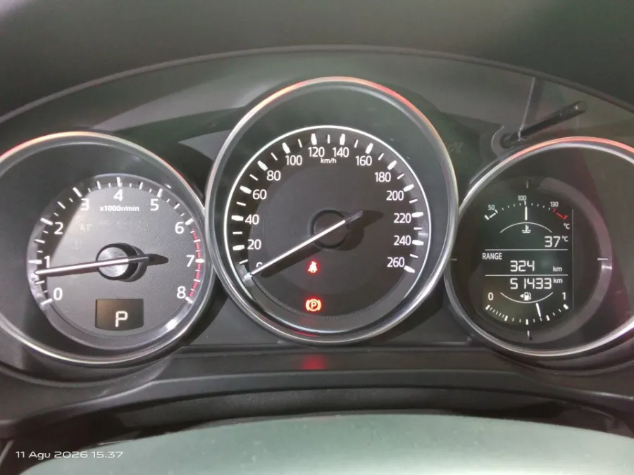 Foto Mobil Bekas Odometer Mazda CX-5 2.5 tahun 2018