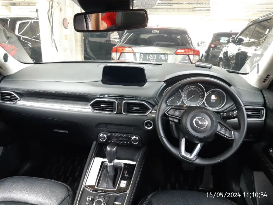 Foto Mobil Bekas Dashboard Mazda CX-5 2.5 tahun 2019