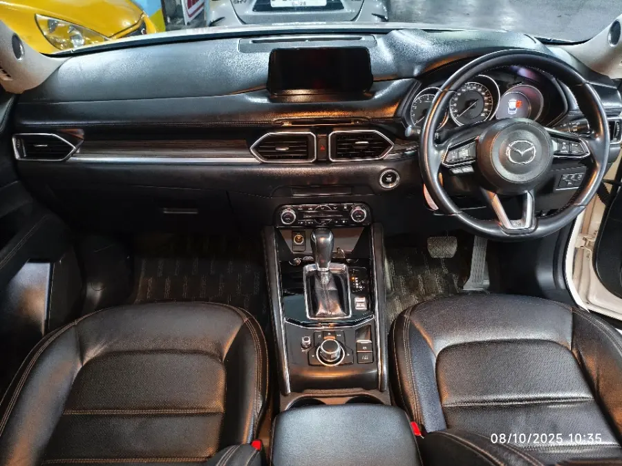 Foto Mobil Bekas Dashboard Mazda CX-5 2.5 tahun 2019