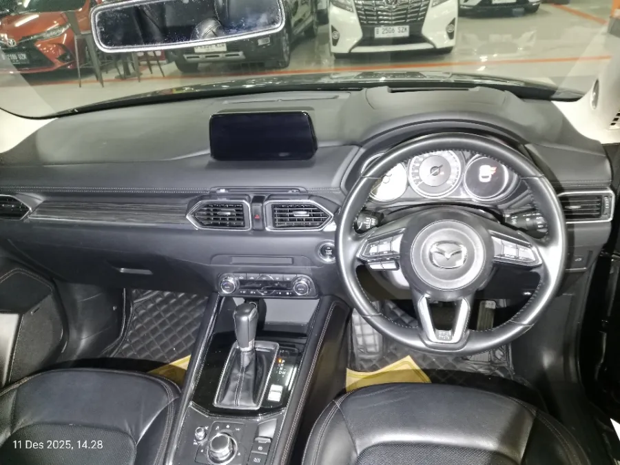 Foto Mobil Bekas Dashboard Mazda CX-5 2.5 tahun 2019