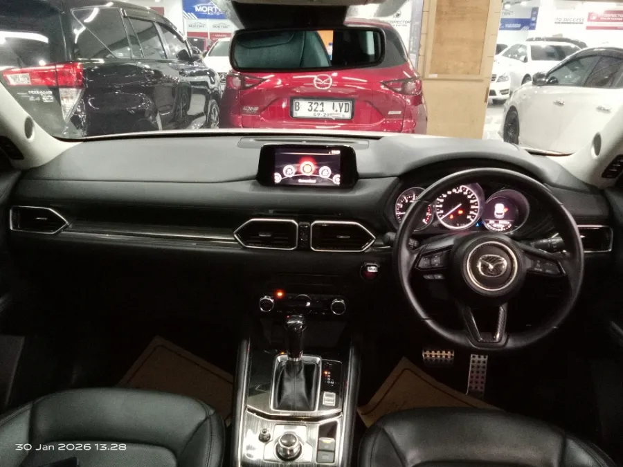 Foto Mobil Bekas Dashboard Mazda CX-5 2.5 tahun 2019