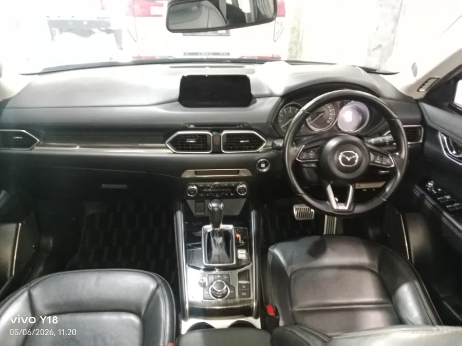 Foto Mobil Bekas Dashboard Mazda CX-5 2.5 tahun 2019