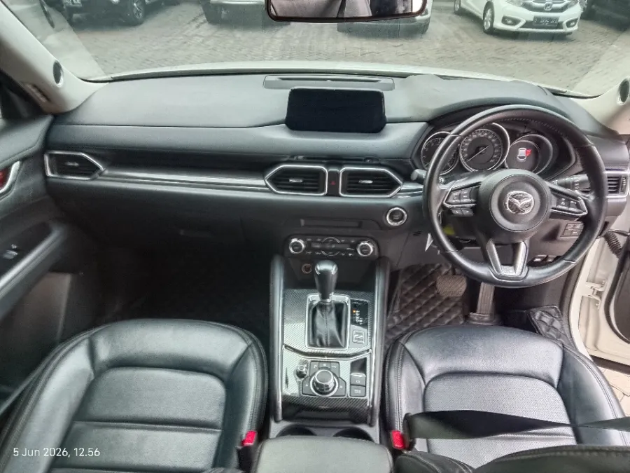 Foto Mobil Bekas Dashboard Mazda CX-5 2.5 tahun 2019