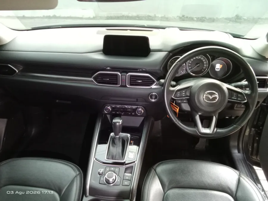 Foto Mobil Bekas Dashboard Mazda CX-5 2.5 tahun 2019
