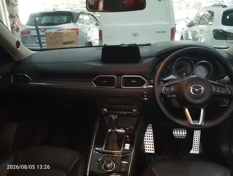 Foto Mobil Bekas Dashboard Mazda CX-5 2.5 tahun 2019