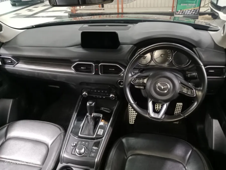 Foto Mobil Bekas Dashboard Mazda CX-5 2.5 tahun 2019