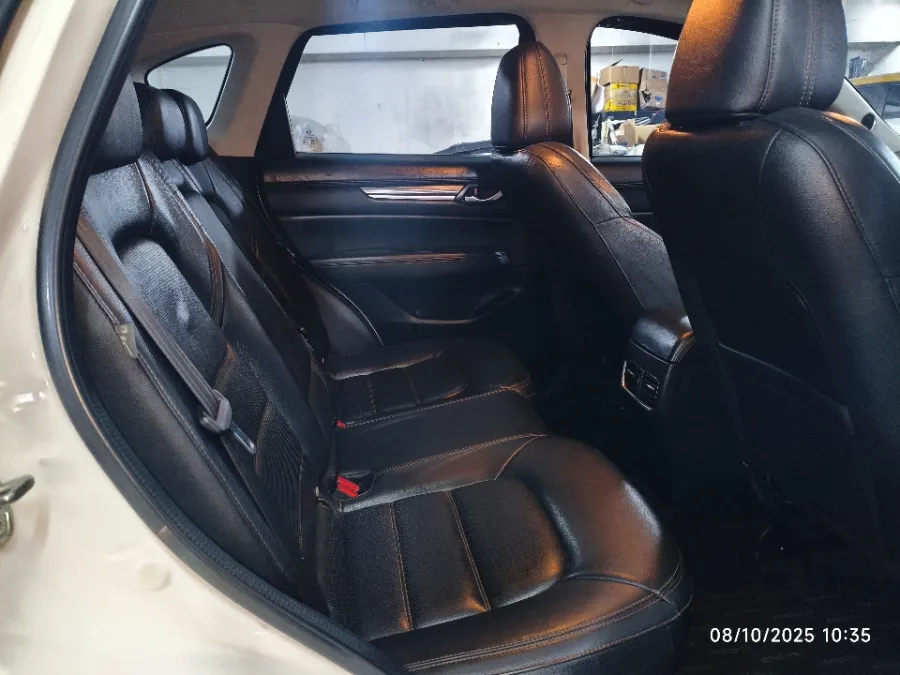 Foto Mobil Bekas Kabin Belakang Mazda CX-5 2.5 tahun 2019