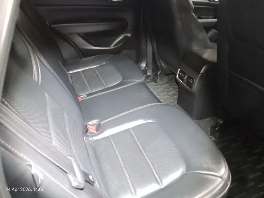 Foto Mobil Bekas Kabin Belakang Mazda CX-5 2.5 tahun 2019