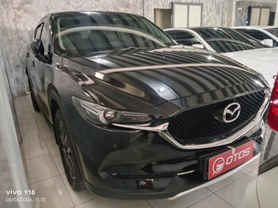 Foto Mobil Bekas Kanan Depan Mazda CX-5 2.5 tahun 2019