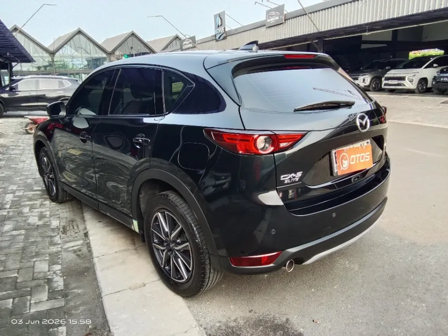 Foto Mobil Bekas Kiri Belakang Mazda CX-5 2.5 tahun 2019