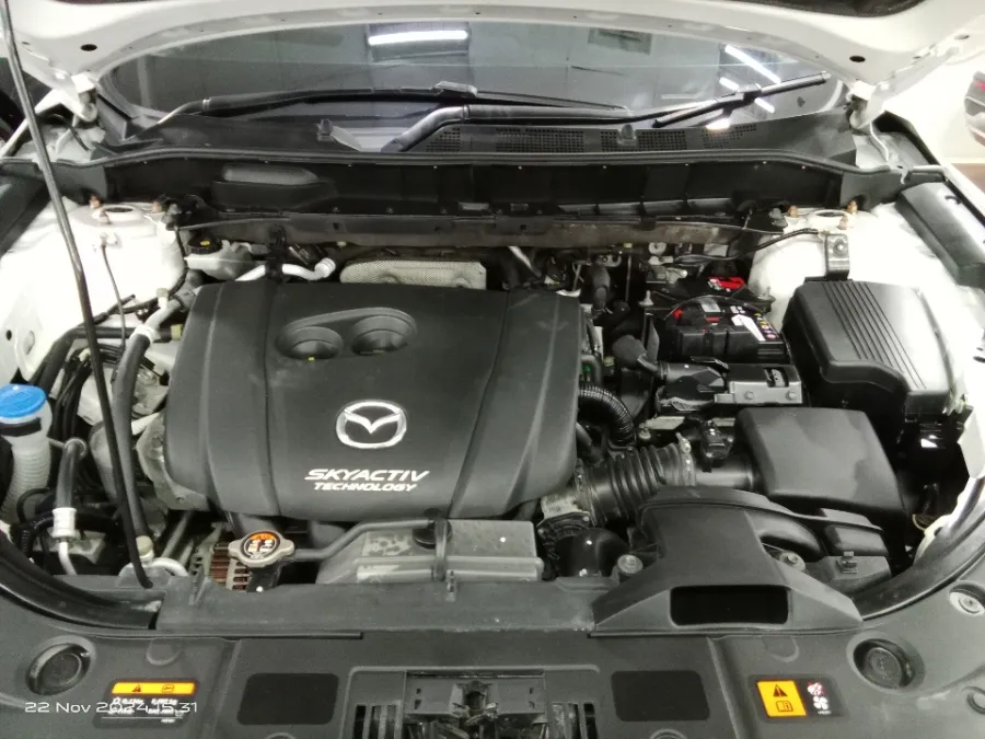 Foto Mobil Bekas Mesin Mazda CX-5 2.5 tahun 2019