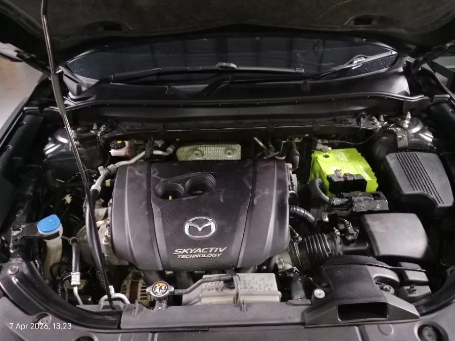 Foto Mobil Bekas Mesin Mazda CX-5 2.5 tahun 2019