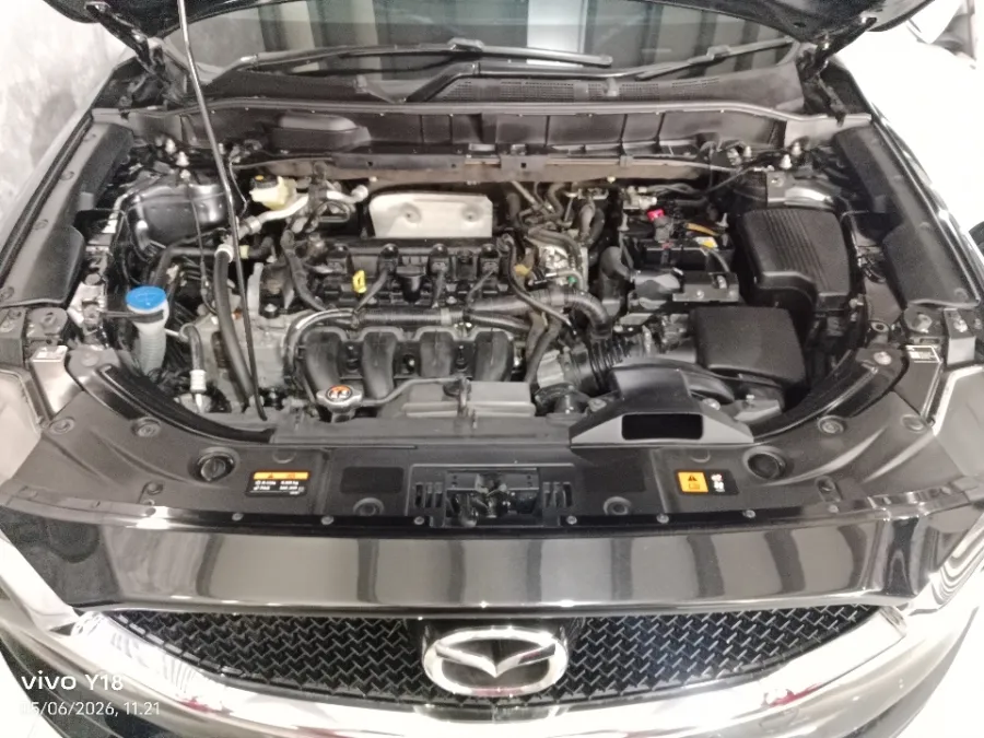 Foto Mobil Bekas Mesin Mazda CX-5 2.5 tahun 2019
