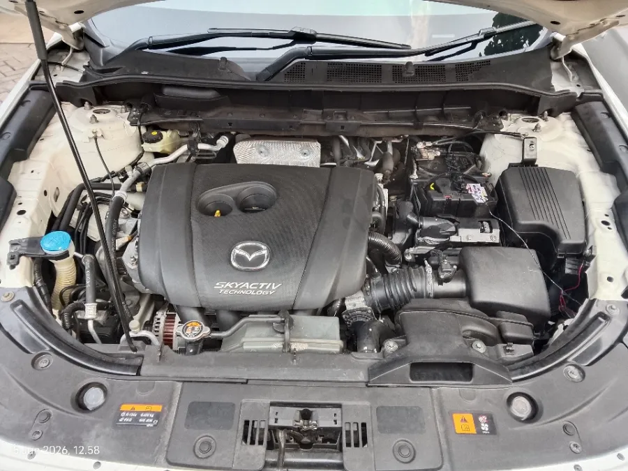 Foto Mobil Bekas Mesin Mazda CX-5 2.5 tahun 2019