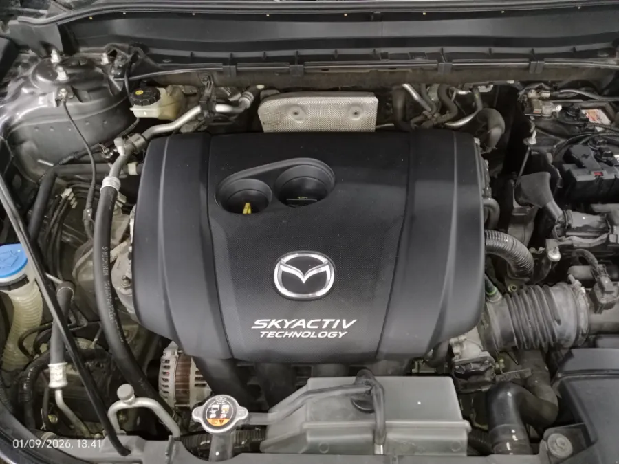 Foto Mobil Bekas Mesin Mazda CX-5 2.5 tahun 2019