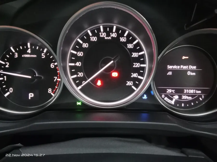 Foto Mobil Bekas Odometer Mazda CX-5 2.5 tahun 2019