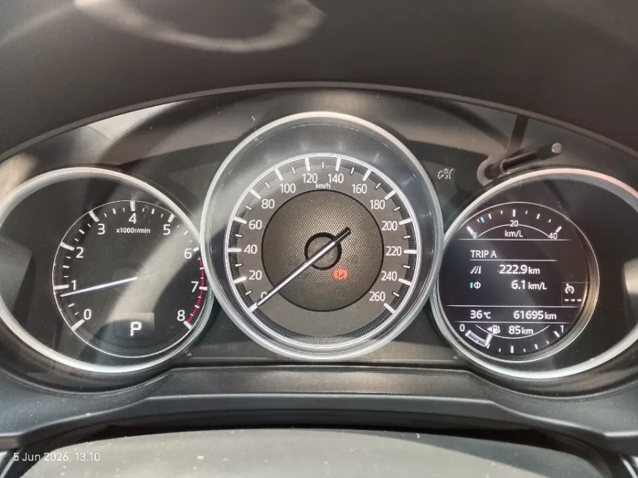 Foto Mobil Bekas Odometer Mazda CX-5 2.5 tahun 2019