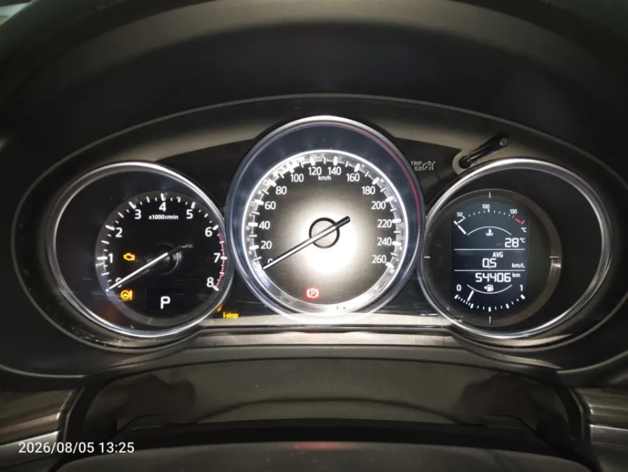 Foto Mobil Bekas Odometer Mazda CX-5 2.5 tahun 2019
