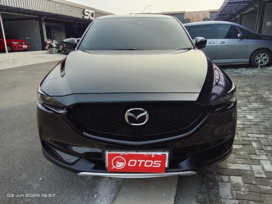 Foto Mobil Bekas Tampak Depan Mazda CX-5 2.5 tahun 2019