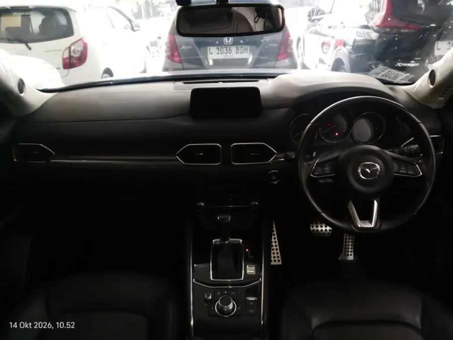 Foto Mobil Bekas Dashboard Mazda CX-5 2.5 tahun 2020