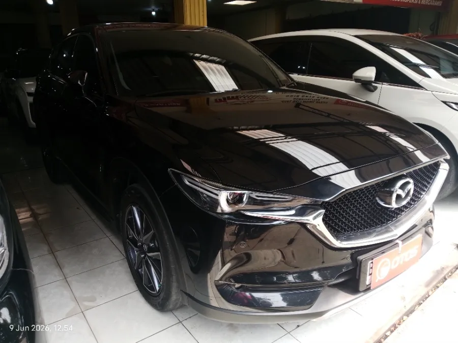 Foto Mobil Bekas Kanan Depan Mazda CX-5 2.5 tahun 2020