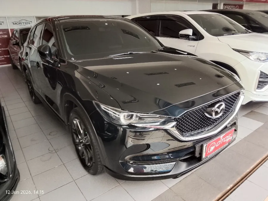 Foto Mobil Bekas Kanan Depan Mazda CX-5 2.5 tahun 2020