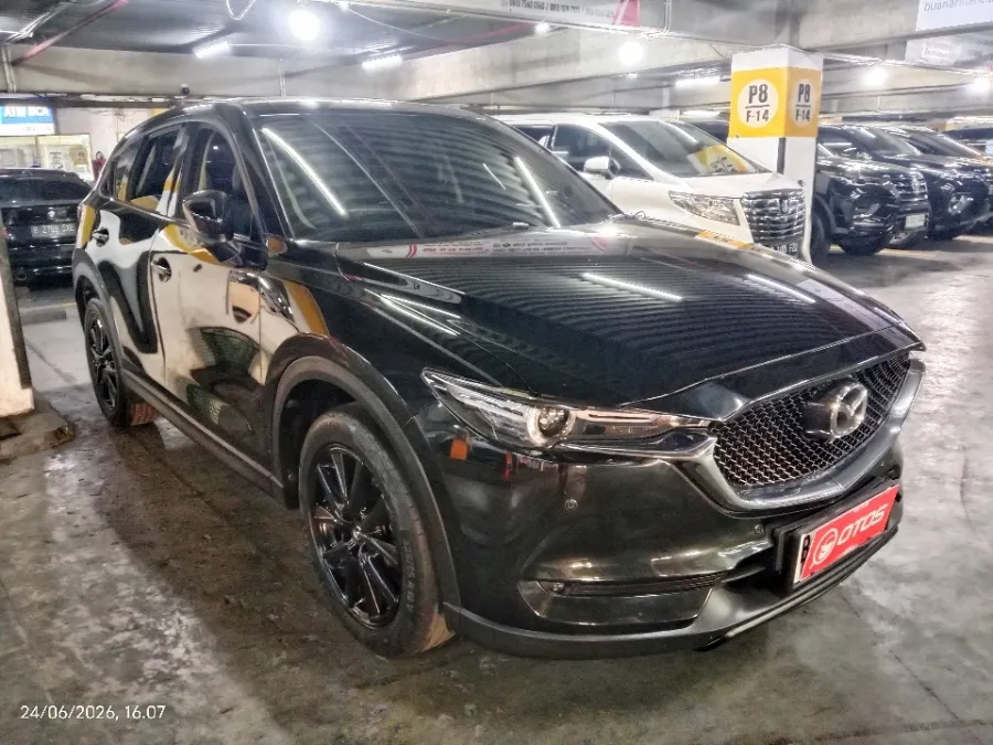 Foto Mobil Bekas Kanan Depan Mazda CX-5 2.5 tahun 2020